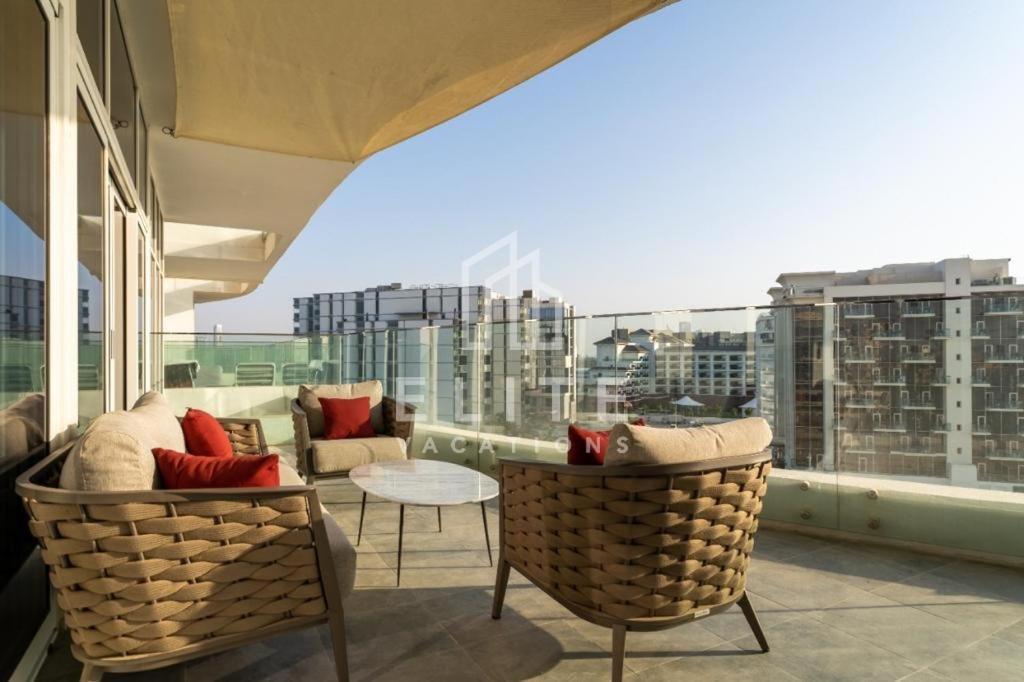 Apartment Stunning 1 Bedroom With Sea Views And Access